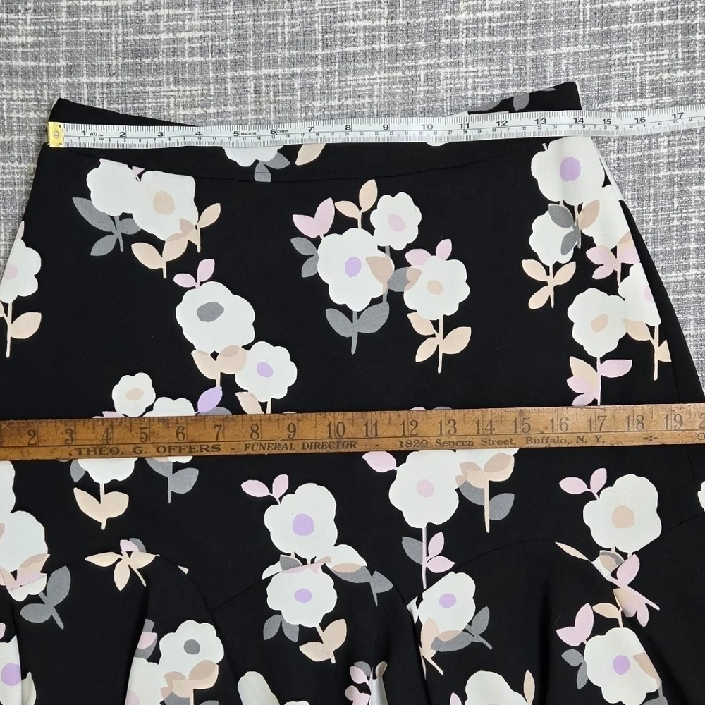 KATE SPADE Posy Floral Flounce Skirt Whimsies Black Pink Size 6 W28